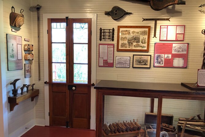 N'Awlins Luxury: Laura Plantation Tour W/Transportation - Exploring the Laura Plantation