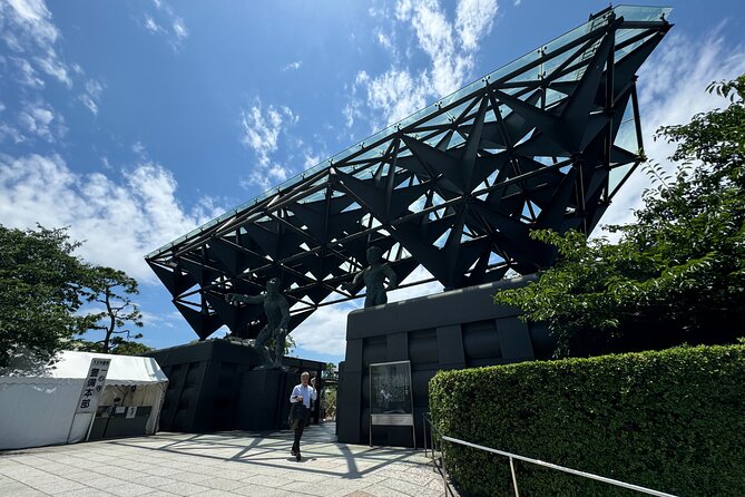 Osaka: 2.5 Hours Combo Tour of Shitennoji and Isshinji Temples - Price and Availability