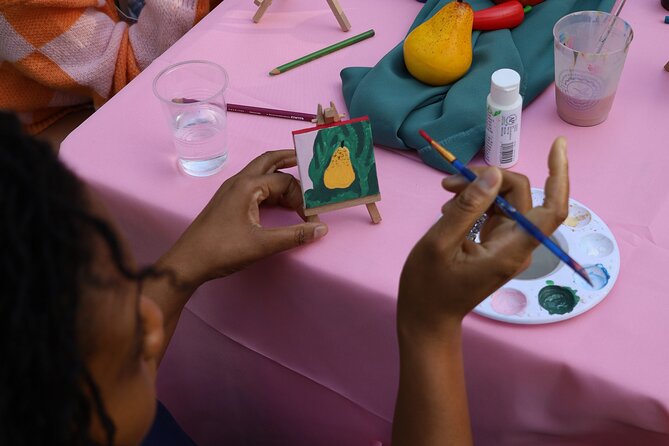 Paint Tiny Canvases in Forsyth Park - Accessibility Features