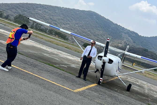 Panoramic Flight to Teotihuacanán in Small Plane 2 People - Health and Safety Guidelines