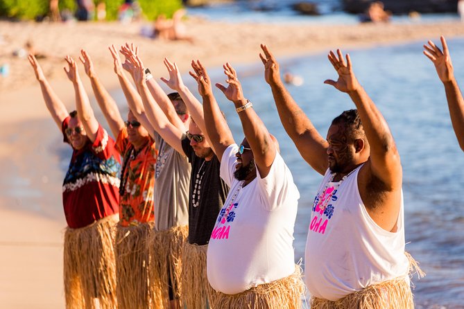 Paradise Cove Luau - Main Show