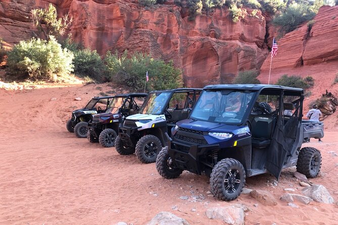 Peek-A-Boo Slot Canyon Adventure (Private) - Getting to the Meeting Point
