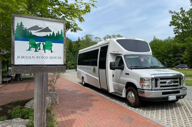 Premium Narrated Bus Tour of Bar Harbor and Acadia National Park (3.5 Hours) - Inclusions and Amenities