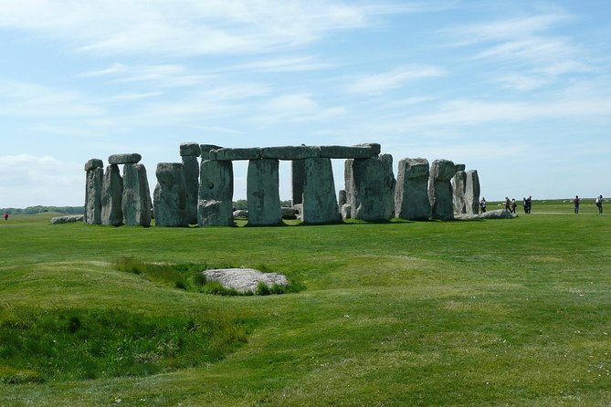 Private Car Tour. Stonehenge Salisbury Cathedral & Magna Carta. - Visiting Salisbury Cathedral