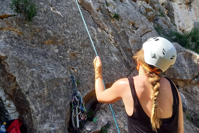 Private Climbing Experience in El Chorro for 4 Hours and a Half - Preparing for the Activity