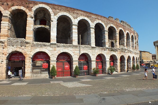 Private Day Tour From Venice to Verona With Local Tour Guide and Fast Trains - Private Transportation and Fast Trains