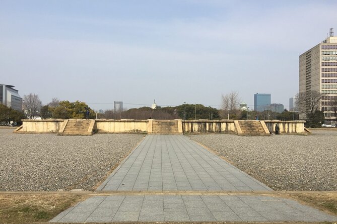 Private Day Tour of Osaka Castle - Accessibility and Accommodation