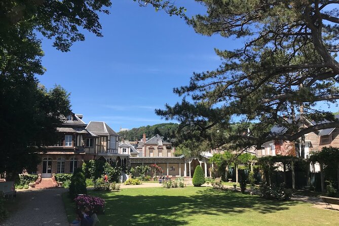 Private Guided Tour of Honfleur and Etretat From Bayeux or Caen - Lunch Options