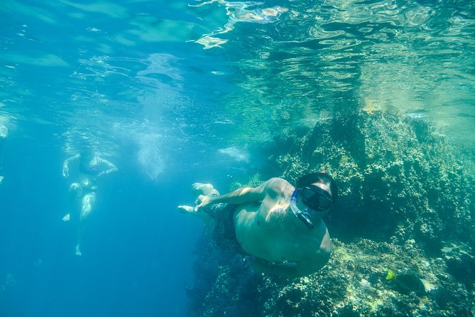 Private Los Cabos Snorkeling Tour to Chileno Bay and Santa Maria Cove - Health Considerations