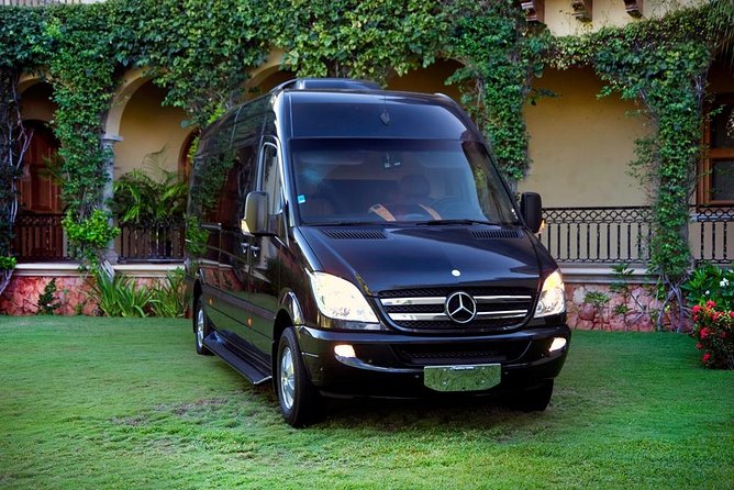 Private Luxury Roundtrip Transfer Cancun Airport - Frequently Asked Questions