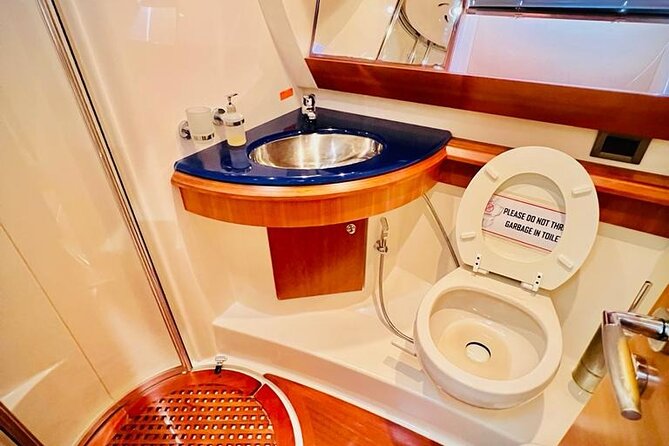 Private Luxury Yacht Tour From Dubai Marina - Health and Safety Guidelines