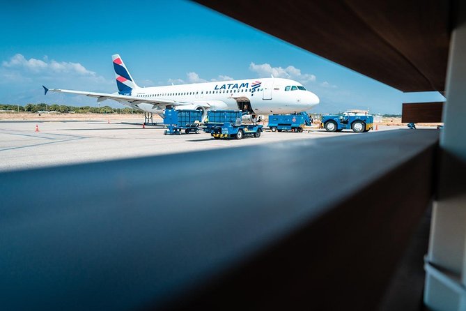 Private Newcastle Arrival Transfer - Airport to Hotel / Accommodation - The Sum Up