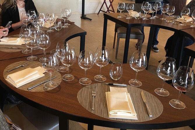 Private Portland Elevated Wine Tour Review - Transportation and Guide Provided