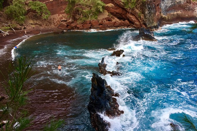Private Road to Hana Tour - Tour Guides and Experiences