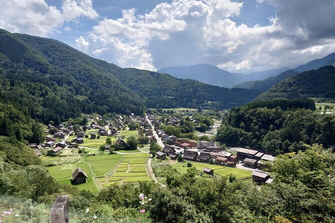 Private Tour From Takayama to Takayama and Shirakawago - Shirakawa-go: Discovering the UNESCO World Heritage Village