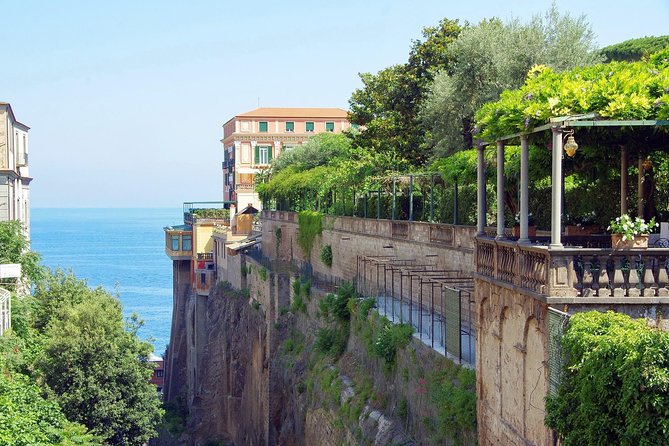 Private Transfer - Amalfi to Sorrento With 2h of Sightseeing: Pompeii or Villas - Sightseeing Options: Pompeii or Villas