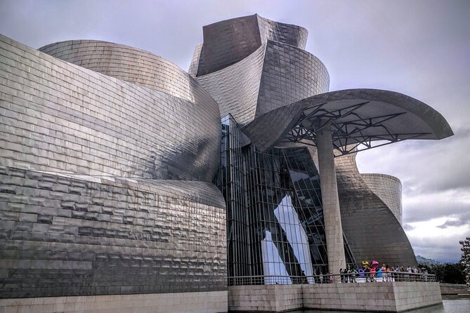 Private Transfer From Barcelona To Bilbao With a 2 Hour Stop - Cancellation Policy