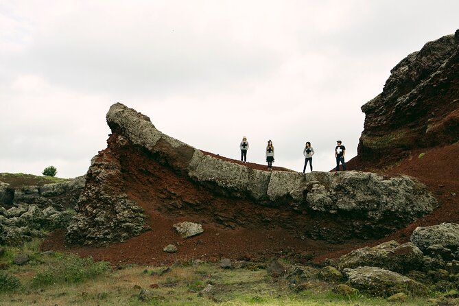 Private Vacation Photography Session With Local Photographer in Reykjavik - Group Size Options