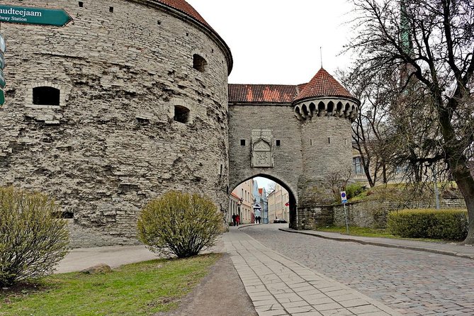 Private Walking Tour of Tallinn Old Town - Cancellation Policy