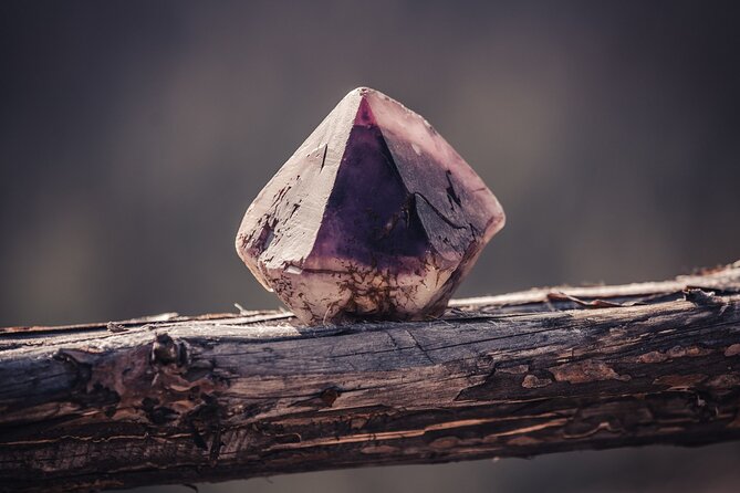 Rovaniemi: Amethyst Mine Tour & Find Your Own Gemstone - Comfortable Transportation and Attire