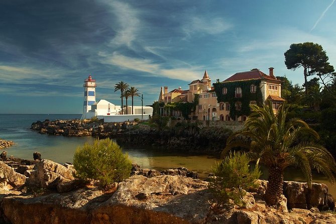 Sintra Private Tour With Visit Pena Palace & Quinta Da Regaleira - Discovering Quinta Da Regaleira