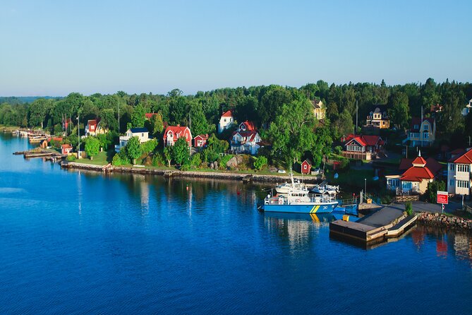 Stockholm Archipelago Boat Cruise, Gamla Stan Walking Tour - Onboard Amenities