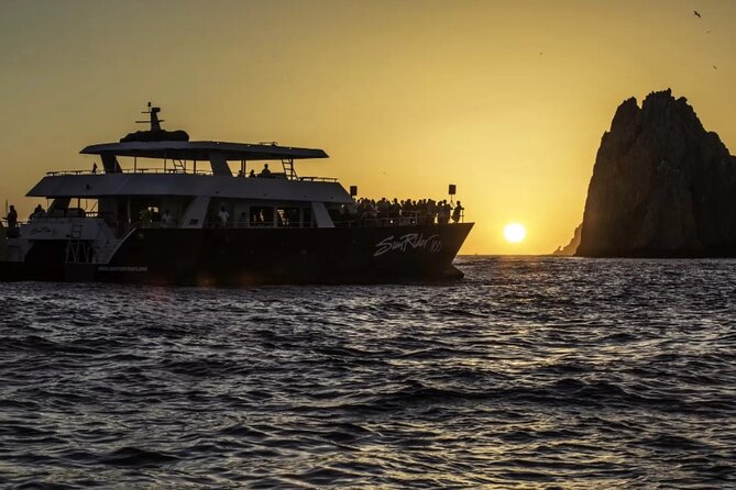 Sunset Dinner Cruise in Los Cabos - Highlights of the Menu