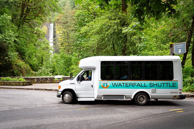 Sunset Tour of Multnomah Falls Plus Vista House and Other Falls - Visiting Multnomah Falls