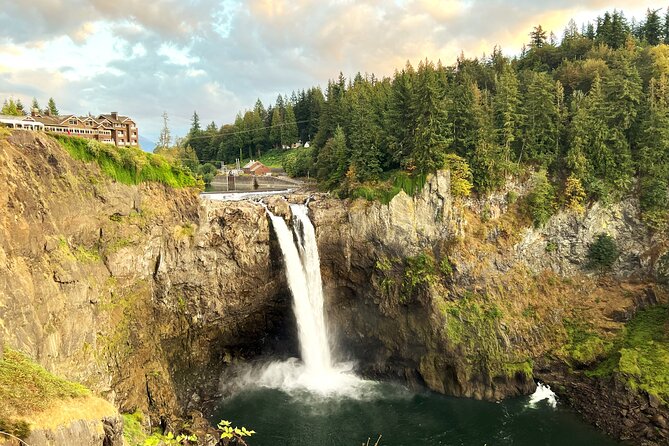 The Best of Seattle and Majestic Snoqualmie Waterfalls - Scenic Stops and Photography