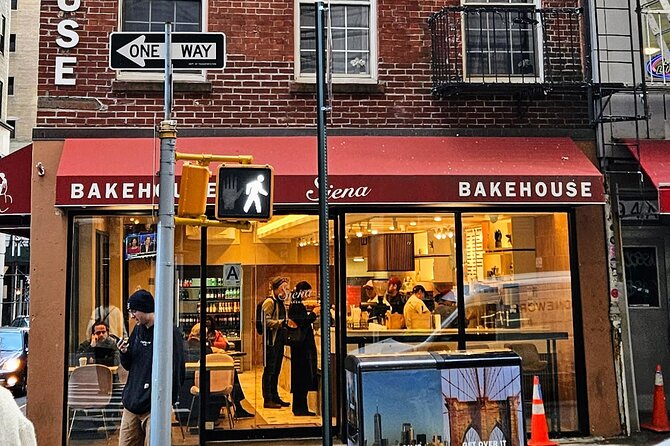 The Outlaws Who Built Manhattan Tour Review - Customer Reviews and Ratings