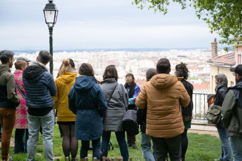 Theatrical Visit: Mysteries of the Croix-Rousse in French - Theatrical Storytelling