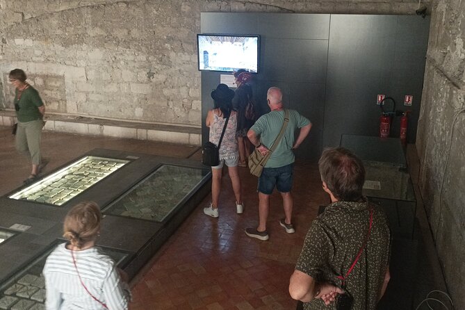 Tour to Avignon, Orange and Pont Du Gard - Exploring Avignon