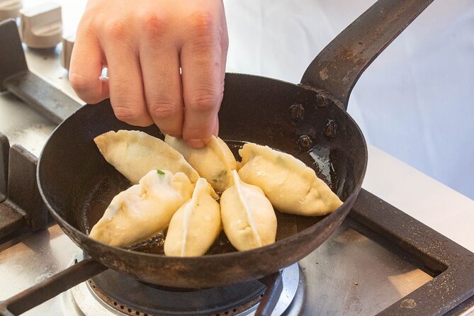 Traditional Asian Dumpling Cooking Class Review - Pricing and Booking Considerations