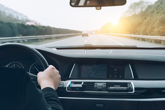 Transfer From Riga City Center to Riga Airport RIX - Nearby Public Transportation