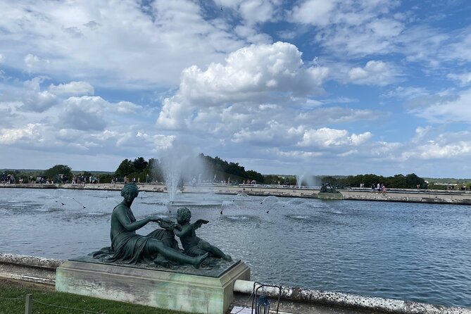 Versailles Palace Priority Access Guided Tour - Small Group - Exploring the Palace
