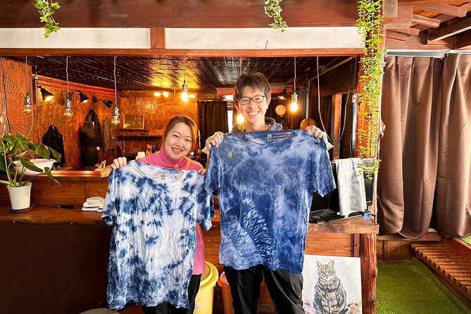 Yamanashi Dyeing Experience With Patterns Using Ink and Indigo - Personalized Souvenirs From the Experience