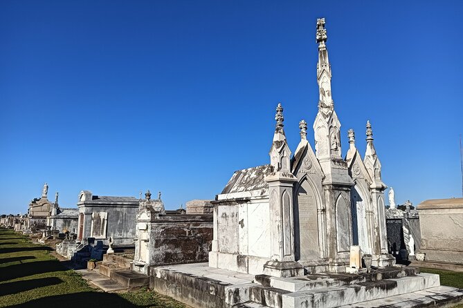 6 Cemeteries of New Orleans: Famous Graves & Fascinating History - Key Points