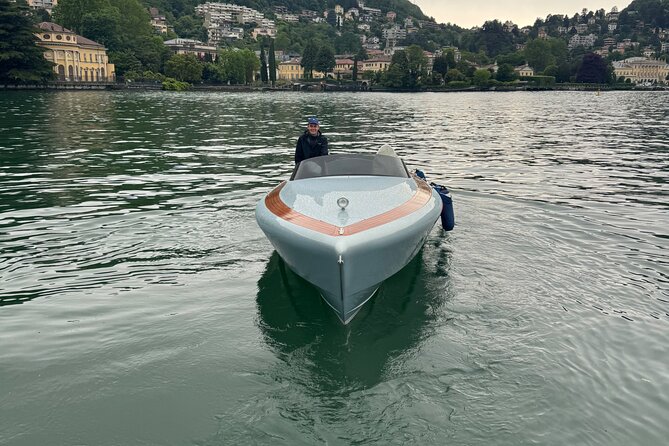 1 Hour by Classic Speedboat on Lake Como - The Lake Como Experience
