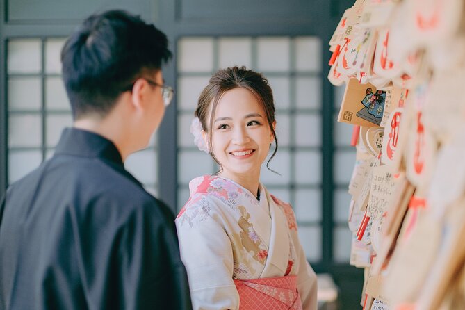 1 Hour Travel Around Tokyo With a Professional Photographer - Meeting Point and Location Selection