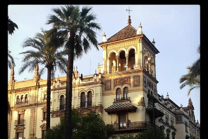 Alcazar, Cathedral And Walk By The River Private Tour - Booking and Cancellation Policy
