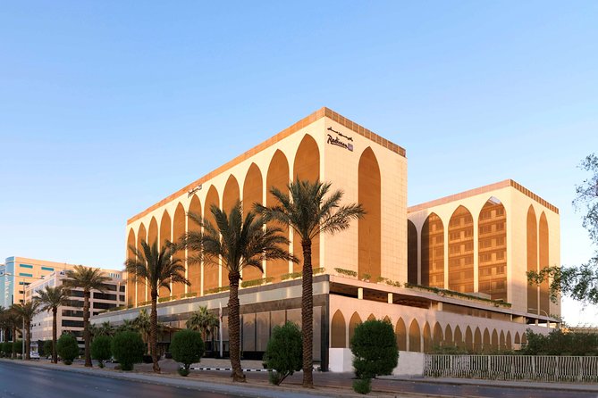 Arrival Transfer: Riyadh Airport RUH to Riyadh by Business Car - Booking Process