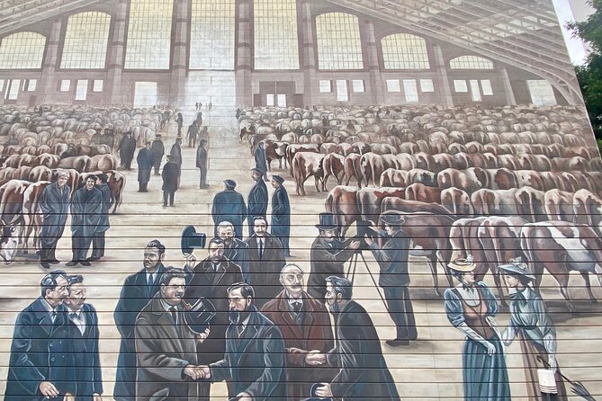 Audio-Guided Tour of the United States Quarter and Painted Walls - Tour Duration and Hours