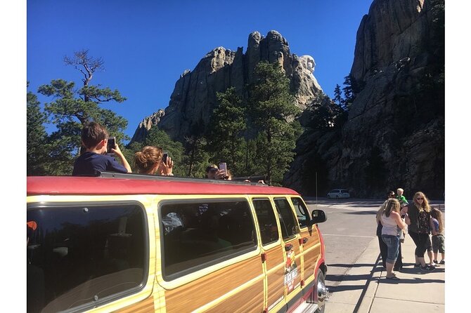 BIG - Mt Rushmore & Crazy Horse & Bison Safari-Needles-Iron Mtn - Tour Details