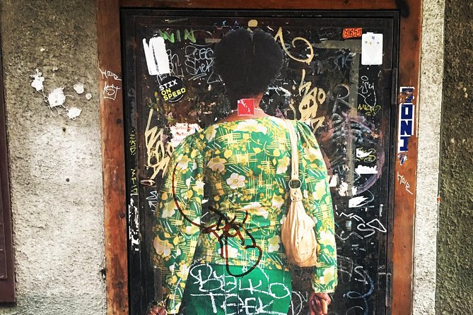 Bohemian Street Art and Food Tour in Budapest - What to Bring Along