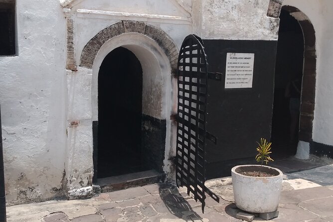 Cape Coast Day Tour With Ekow - Customer Reviews