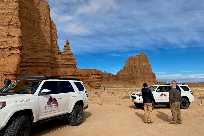 Capitol Reef Private Tour in Cathedral Valley and Bentonite Hills - Gourmet Picnic Lunch