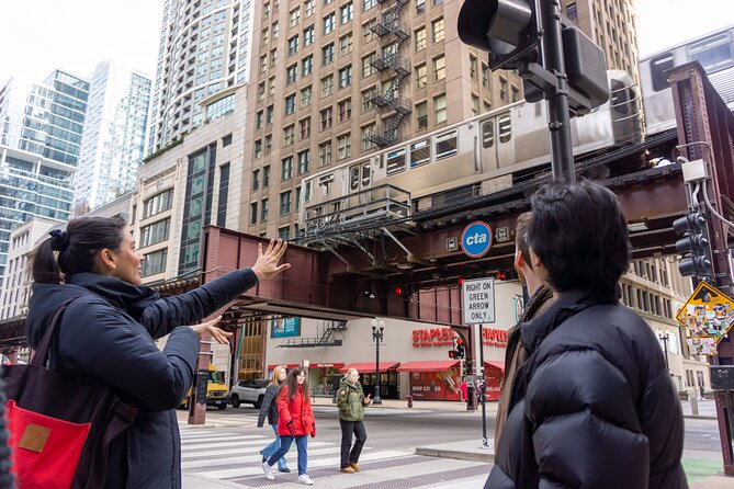 Chicago Winter Loop Walking Tour With Indoor Stops - Exploring Block 37 Mall