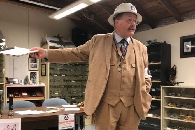 Christmas on the Homefront: A 1-Hour World War II Character Tour - Discovering the Resilience of the American Spirit