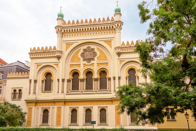 Communism in Prague Private Tour of the Old Town and Museum - Tour Duration Options