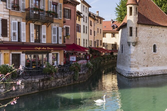 Day Trip Annecy and Aravis From Chamonix - Visiting the Aravis Region